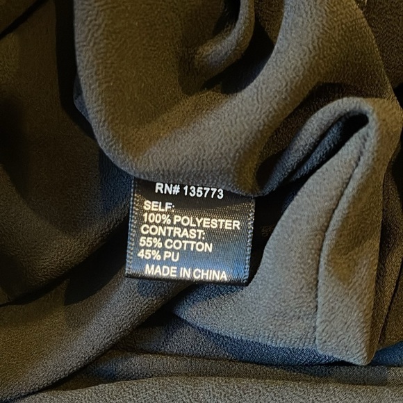 Vixen Deep V-Dress - Picture 8 of 9